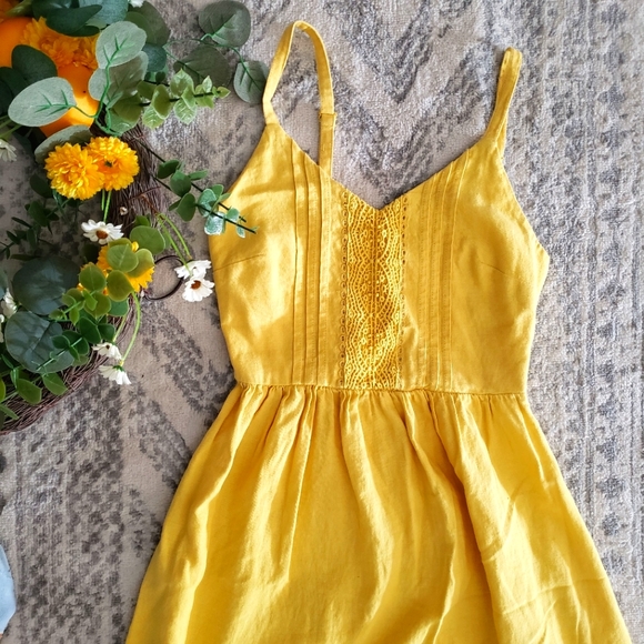 🌼🌼 Yellow Summer Dress | Size XS | Old Navy 🌼🌼 - Picture 3 of 12